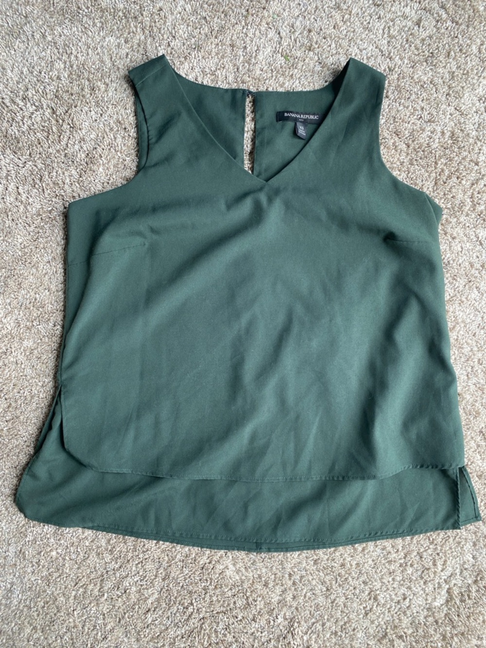 Banana Republic Dark Green V-Neck Sleeveless Top